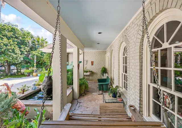 Photo 4 of Single family home for sale at 5776 Bellaire Dr, New Orleans, LA 70124 | MLS# 2571884 | Listing updated on 2026-08-12