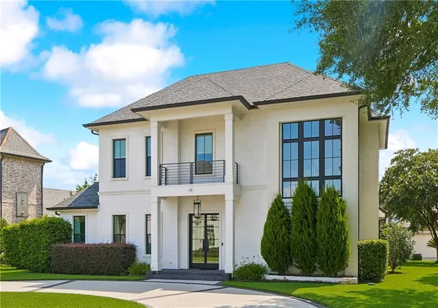 2nd image of 19 Palmetto Dr, Kenner, LA 70065 | MLS# 2572176