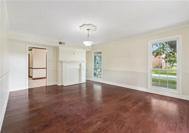 Photo 3 of Single family home for sale at 4928 Pike Dr, Metairie, LA 70003 | MLS# 2572194 | Listing updated on 2026-08-15