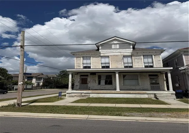 Photo 2 of Multi family home for sale at 137 S Scott St, New Orleans, LA 70119 | MLS# 2572152 | Listing updated on 2026-08-21
