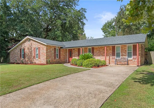 Photo 1 of Single family home for sale at 1361 Sunset Dr, Slidell, LA 70460 | MLS# 2572118 | Listing updated on 2026-08-25