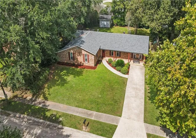 Photo 3 of Single family home for sale at 1361 Sunset Dr, Slidell, LA 70460 | MLS# 2572118 | Listing updated on 2026-08-25