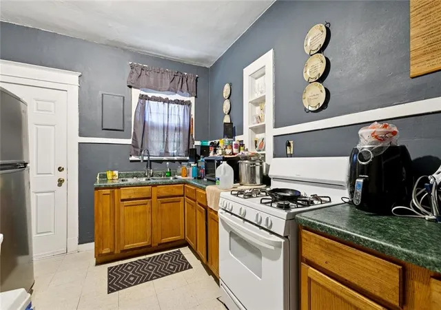 Listing Photo 5 - Condo for sale in building located at 3221 33 Upperline St, New Orleans, LA 70125