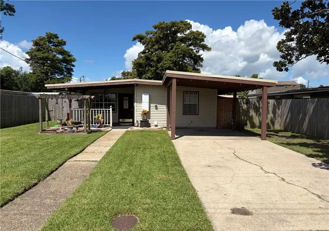 1st image of 2037 Delaware Ave, Kenner, LA 70062 | MLS# 2572234