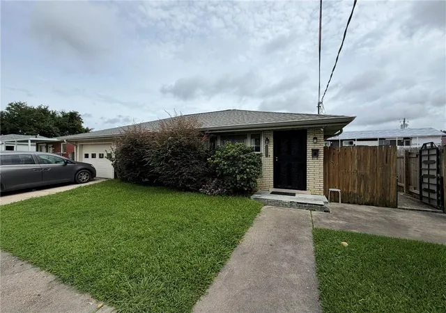 Photo 3 of Multi family home for sale at 5817 5 Kevin Dr, Metairie, LA 70003 | MLS# 2562373 | Listing updated on 2026-08-13