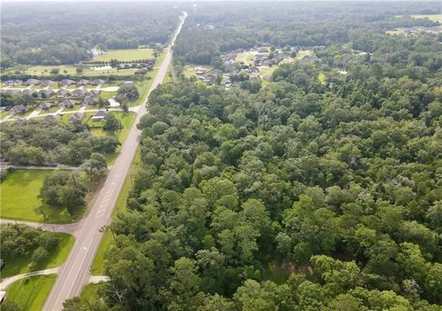 Photo 2 of Land for sale at 1391 W Ac La 22 Hwy, Ponchatoula, LA 70454 | MLS# 2572371 | Listing updated on 2026-08-13
