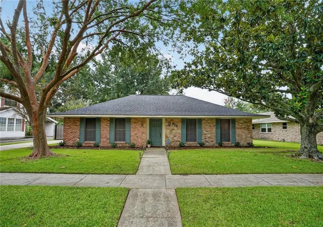 1st image of 932 Daventry Dr, Baton Rouge, LA 70808 | MLS# 2571721