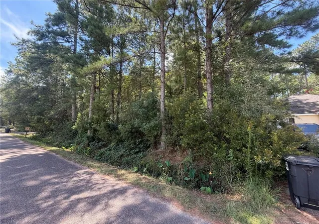 Photo 2 of Land for sale at 0 Lydia St, Lacombe, LA 70445 | MLS# 2571709 | Listing updated on 2026-08-14