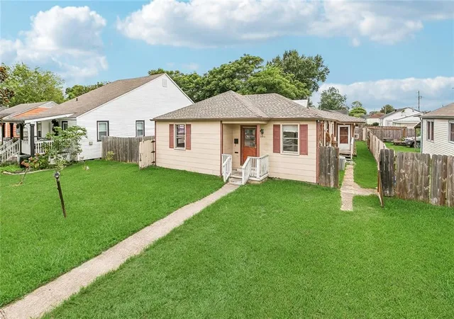 2nd image of 2013 Indiana Ave, Kenner, LA 70062 | MLS# 2571785