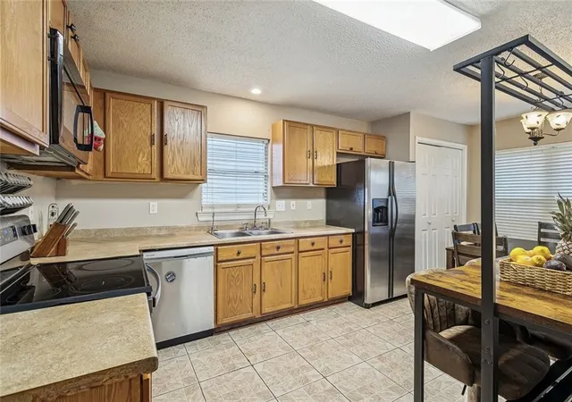 Photo 4 of Single family home for sale at 1609 Shylock Dr, Slidell, LA 70461 | MLS# 2572289 | Listing updated on 2026-10-01