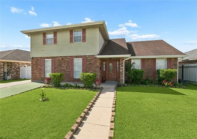 1st image of 5565 Trinity Dr, Marrero, LA 70072 | MLS# 2572318