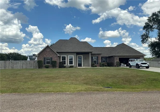 Photo 1 of Single family home for sale at 18257 Wolf Pack Tr, Loranger, LA 70446 | MLS# 2568184 | Listing updated on 2026-08-22