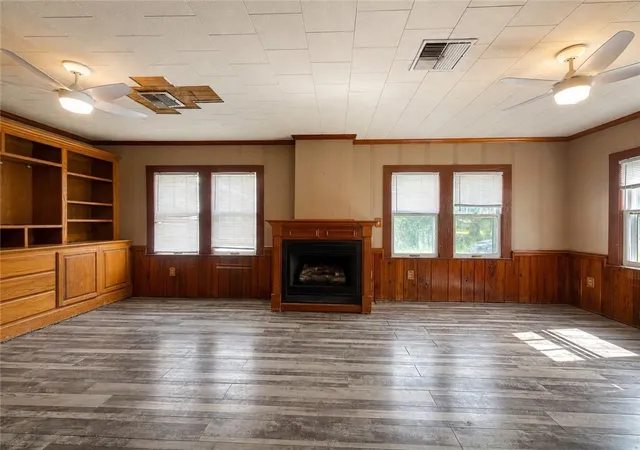 Photo 3 of Single family home for sale at 204 N Wilson Ave, Kaplan, LA 70548 | MLS# 2572424 | Listing updated on 2026-08-14