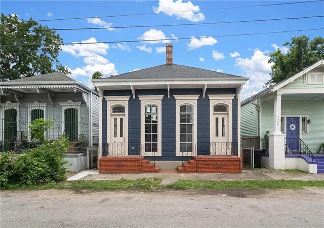 Photo 1 of Single family home for sale at 1460 N Robertson St, New Orleans, LA 70116 | MLS# 2572465 | Listing updated on 2026-08-19