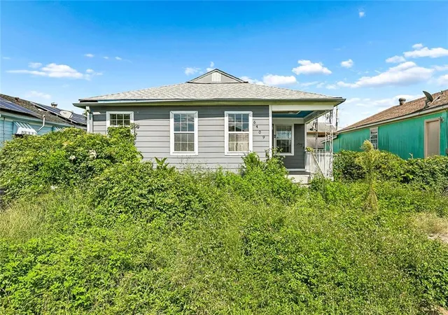 Photo 1 of Single family home for sale at 6409 Eads St, New Orleans, LA 70122 | MLS# 2571429 | Listing updated on 2026-08-15