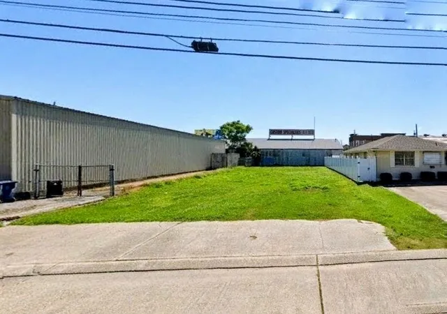 Photo 1 of Land for sale at 2829 Athania Pkwy, Metairie, LA 70002 | MLS# 2570994 | Listing updated on 2026-08-14