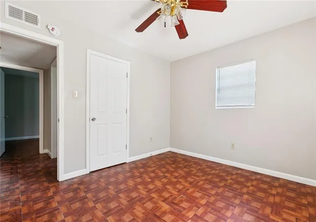 Listing Photo 2 - Condo for sale in building located at 2222 Florida Ave, Kenner, LA 70062 - Unit #