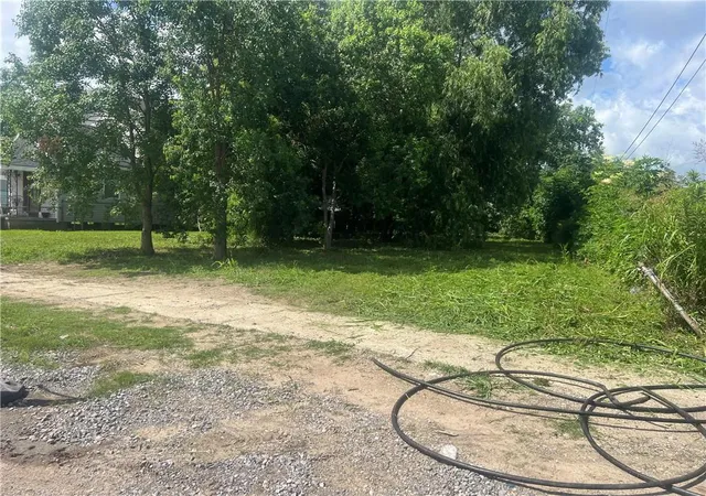 Photo 1 of Sale Pending at 9426 Colapissa St, New Orleans, LA 70118 | MLS# 2572534 | Listing updated on 2026-08-25