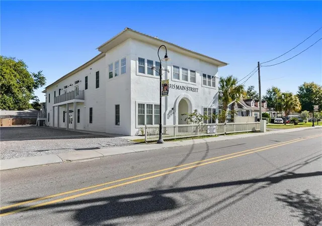 Photo 3 of Condo for sale at 315 Main St #I, Bay St Louis, MS 39520 | MLS# 2572542 | Listing updated on 2026-08-19