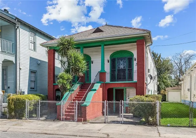 Photo 2 of Multi family home for sale at 906 Verret St, New Orleans, LA 70114 | MLS# 2572541 | Listing updated on 2026-08-14