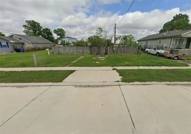 Land for sale at 405 Warrington Dr, New Orleans, LA 70122 | MLS# 2572572