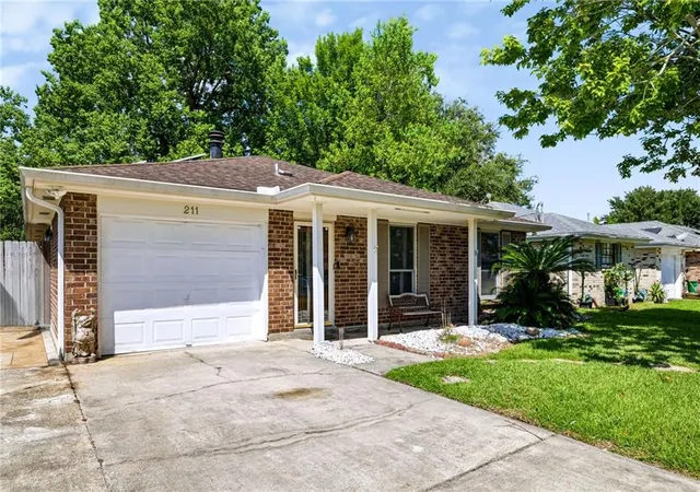 Photo 15 of Single family home for sale at 211 Janet Dr, St Rose, LA 70087 | MLS# 2572079 | Listing updated on 2026-08-20