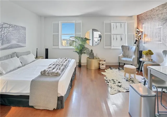 Photo 3 of Condo for sale at 1205 St Charles Ave #704, New Orleans, LA 70130 | MLS# 2572456 | Listing updated on 2026-08-14