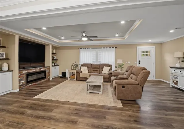 Photo 3 of Single family home for sale at 21200 Lee Ln, Ponchatoula, LA 70454 | MLS# 2572600 | Listing updated on 2026-08-16