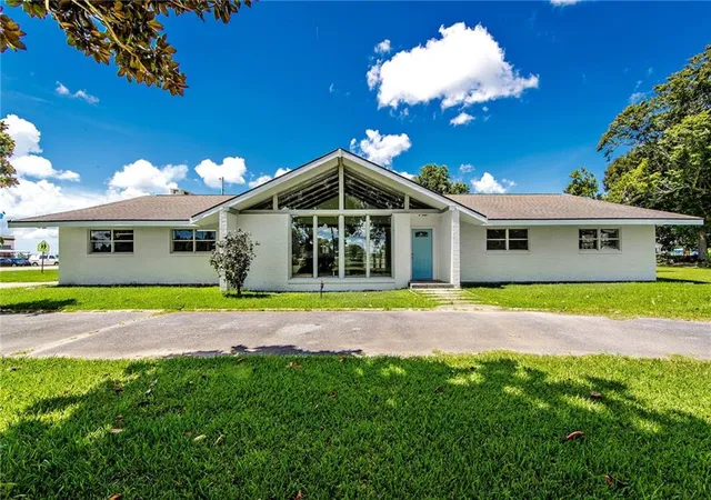 Photo 1 of Single family home for sale at 1431 Crescent Ave, Lockport, LA 70374 | MLS# 2572607 | Listing updated on 2026-08-15