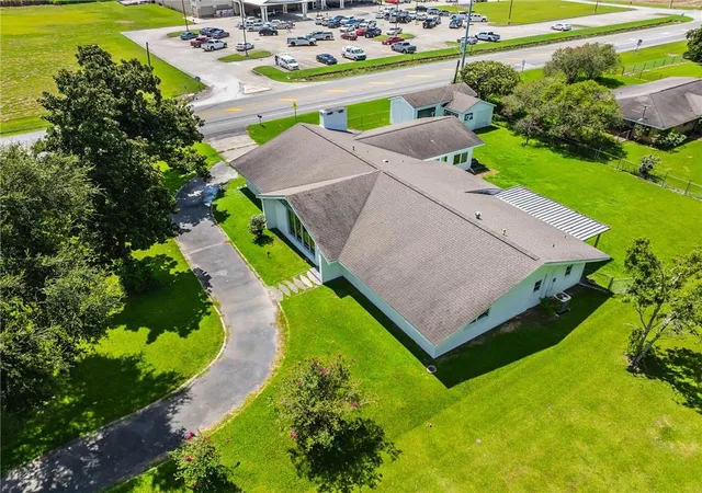Photo 3 of Single family home for sale at 1431 Crescent Ave, Lockport, LA 70374 | MLS# 2572607 | Listing updated on 2026-08-15