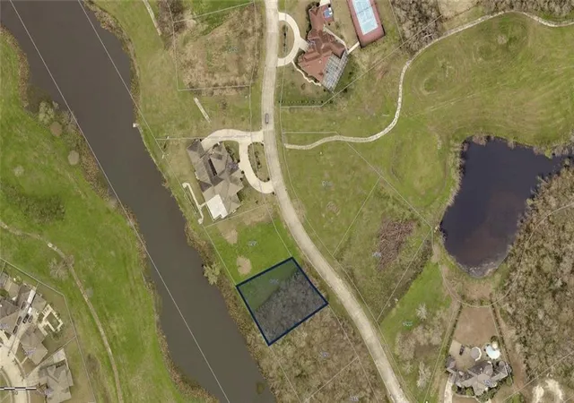 Photo 1 of Land for sale at 5461 Eastover Dr, New Orleans, LA 70128 | MLS# 2572625 | Listing updated on 2026-08-15