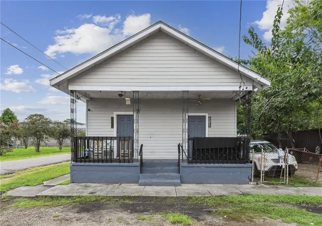 Photo 1 of Sale Pending at 4029 31 Iroquois St, New Orleans, LA 70126 | MLS# 2571859 | Listing updated on 2026-08-25