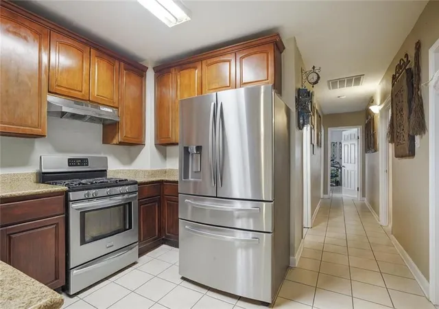Listing Photo 4 - Condo for sale in building located at 2441 43 Gladiolus St, New Orleans, LA 70122