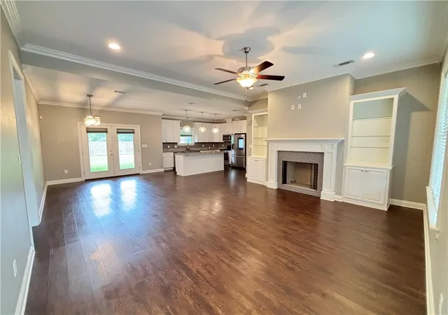 Photo 3 of Single family home for sale at 202 Derusso St, Houma, LA 70364 | MLS# 2572668 | Listing updated on 2026-10-01