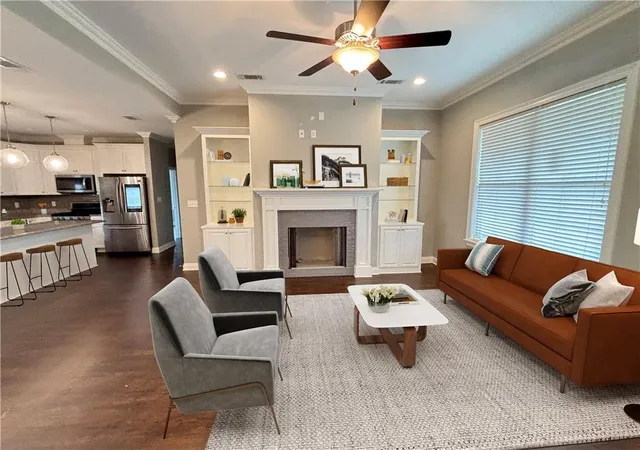 Photo 3 of Single family home for sale at 202 Derusso St, Houma, LA 70364 | MLS# 2572668 | Listing updated on 2026-10-01