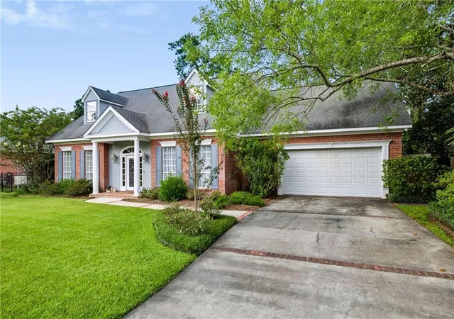 2nd image of 88 Longwood Dr, Mandeville, LA 70471 | MLS# 2571738