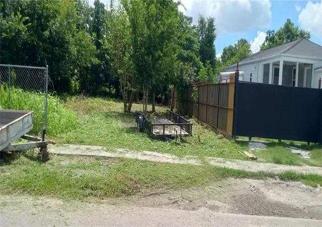 Photo 1 of Land for sale at 2409 Flood St, New Orleans, LA 70117 | MLS# 2572742 | Listing updated on 2026-08-16