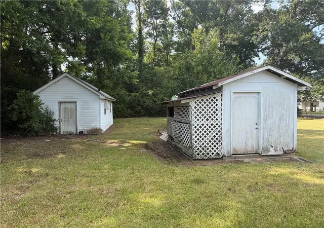 Photo 13 of Single family home for sale at 213 W Pine St, Amite, LA 70422 | MLS# 2571224 | Listing updated on 2026-08-16