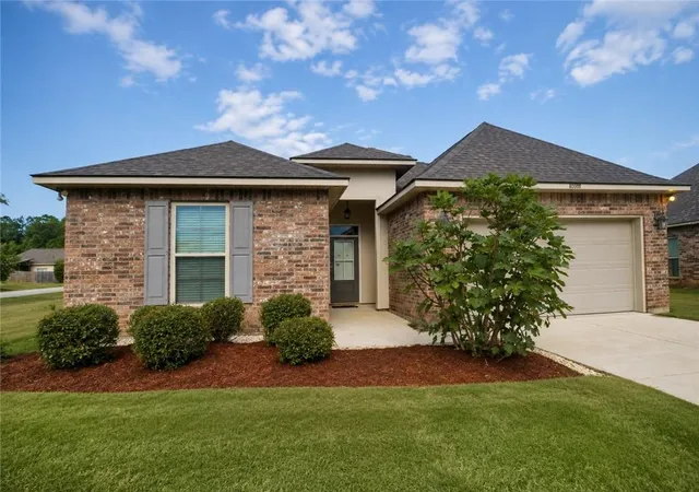 Photo 1 of Single family home for sale at 40088 Cottonwood Blvd, Ponchatoula, LA 70454 | MLS# 2572735 | Listing updated on 2026-08-19