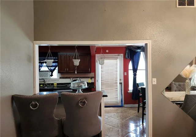 Photo 4 of Single family home for sale at 3849 Red Cedar Ln, Harvey, LA 70058 | MLS# 2572757 | Listing updated on 2026-08-16