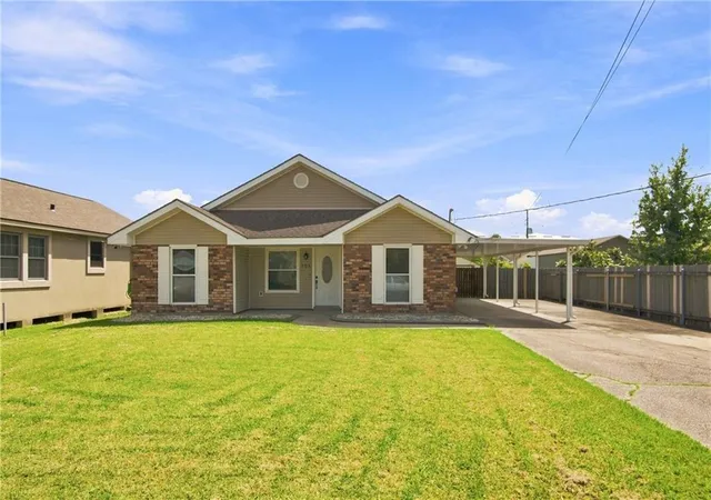 1st image of 705 2nd Ave, Harvey, LA 70058 | MLS# 2572502