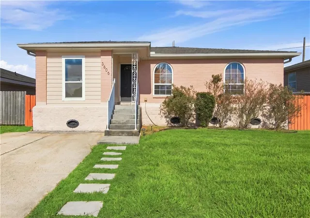1st image of 3605 Tulane Dr, Kenner, LA 70065 | MLS# 2572772