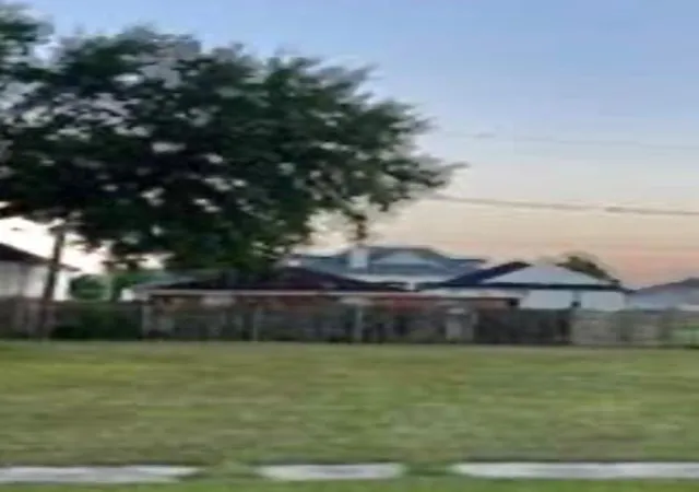 1st image of 416 Chinchilla Dr, Arabi, LA 70032 | MLS# 2572779