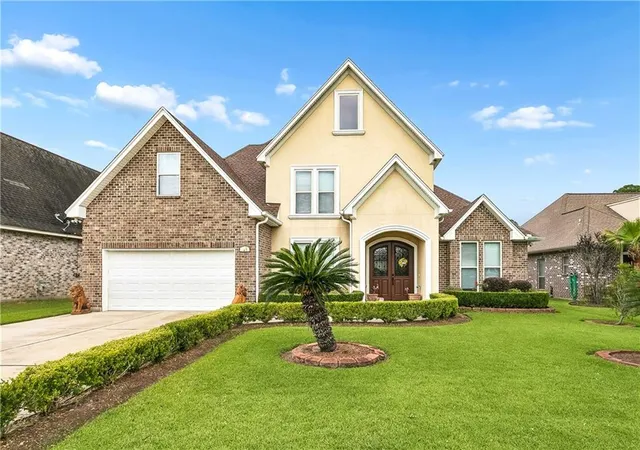 Photo 1 of Single family home for sale at 421 Kensington Ests Blvd, Slidell, LA 70458 | MLS# 2572672 | Listing updated on 2026-08-26