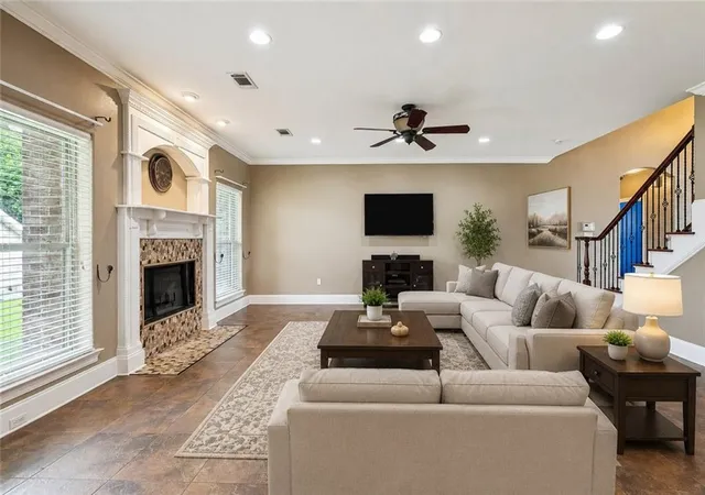 Photo 3 of Single family home for sale at 421 Kensington Ests Blvd, Slidell, LA 70458 | MLS# 2572672 | Listing updated on 2026-08-26