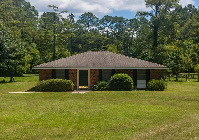 1st image of 70134 Carmel Rd, Mandeville, LA 70471 | MLS# 2572785