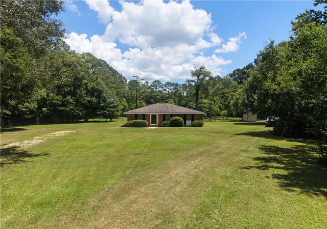 Photo 3 of Single family home for sale at 70134 Carmel Rd, Mandeville, LA 70471 | MLS# 2572785 | Listing updated on 2026-09-30