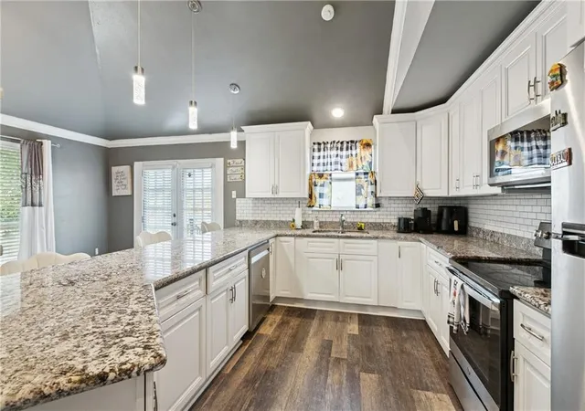 Photo 3 of Sale Pending at 7421 Dartmoor St, New Orleans, LA 70127 | MLS# 2572836 | Listing updated on 2026-10-07