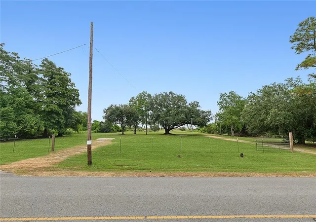 1st image of 1217 Delacroix Hwy, St Bernard, LA 70085 | MLS# 2572817