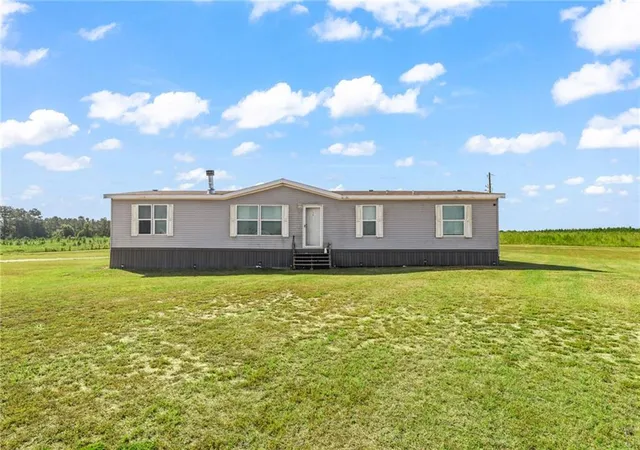 2nd image of 48323 Robert Sumrall Rd, Franklinton, LA 70438 | MLS# 2568303
